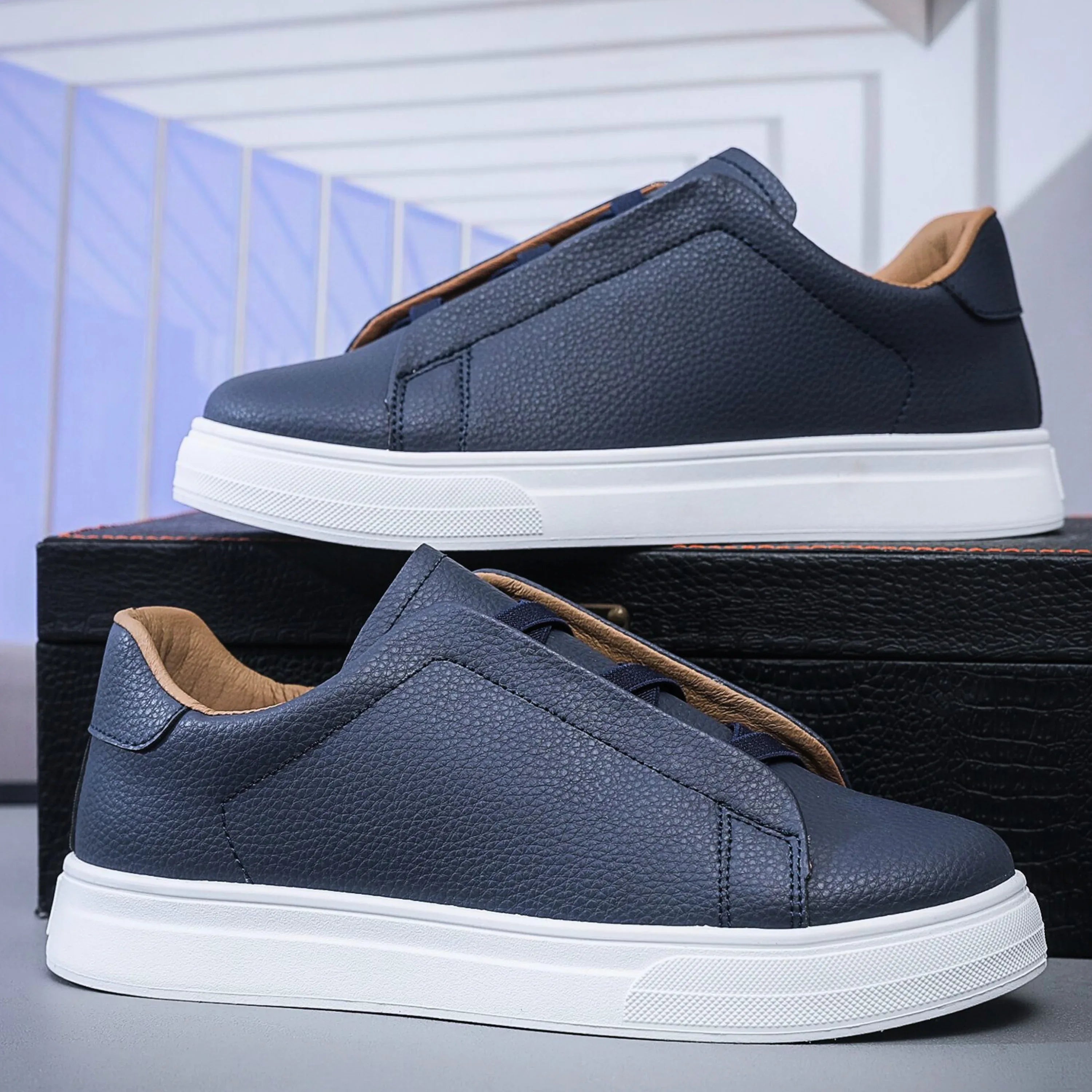 Sapatos de couro elegantes