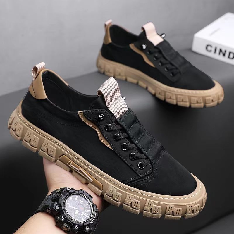 Sapatos de homem elegantes