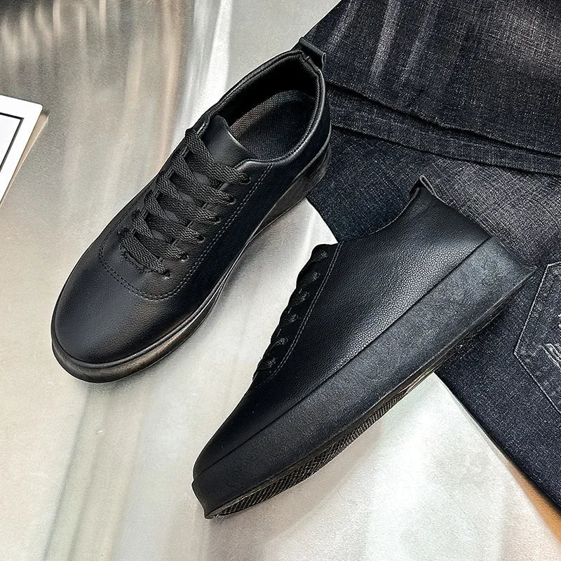 Sapatos de couro elegantes