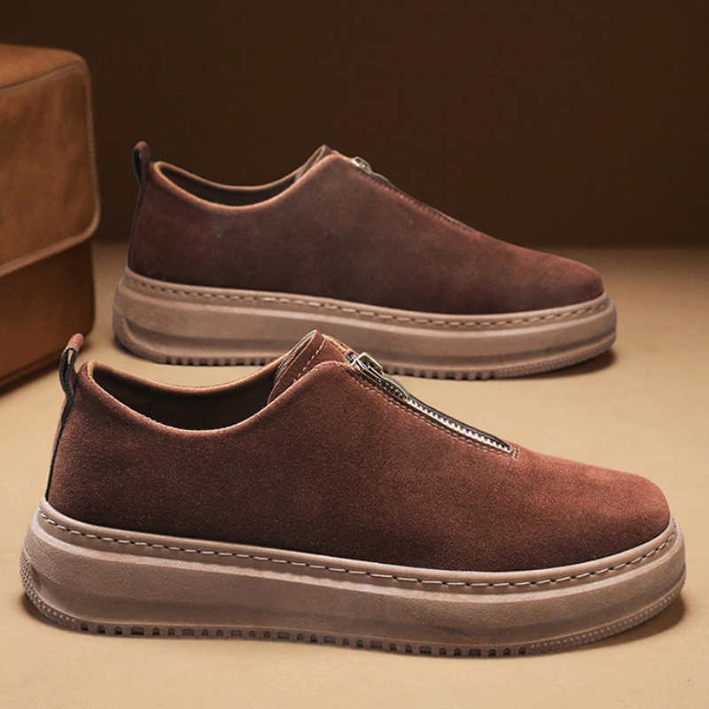 Sapatos elegantes de camurça