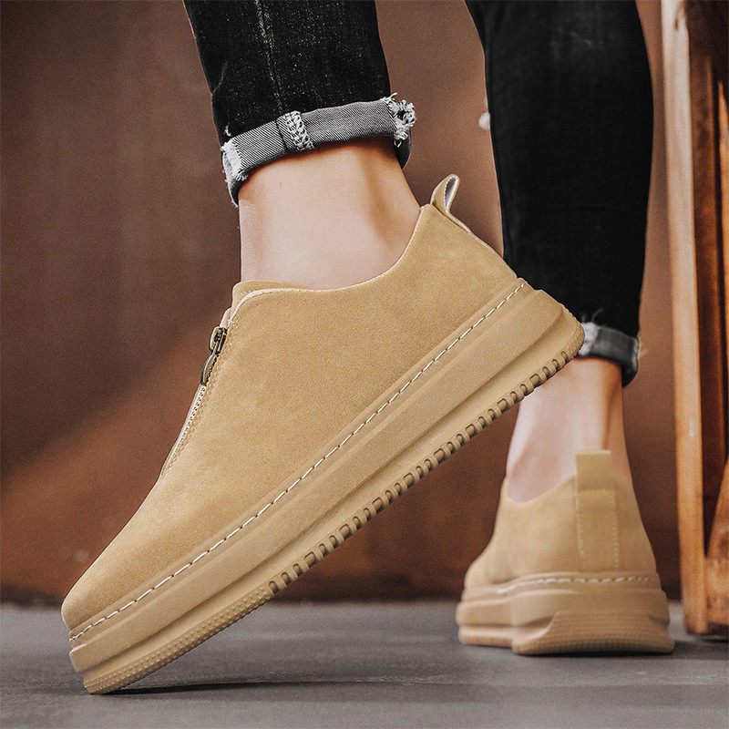 Sapatos elegantes de camurça