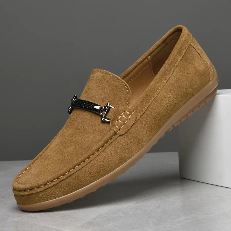 Mocassins de condução em camurça