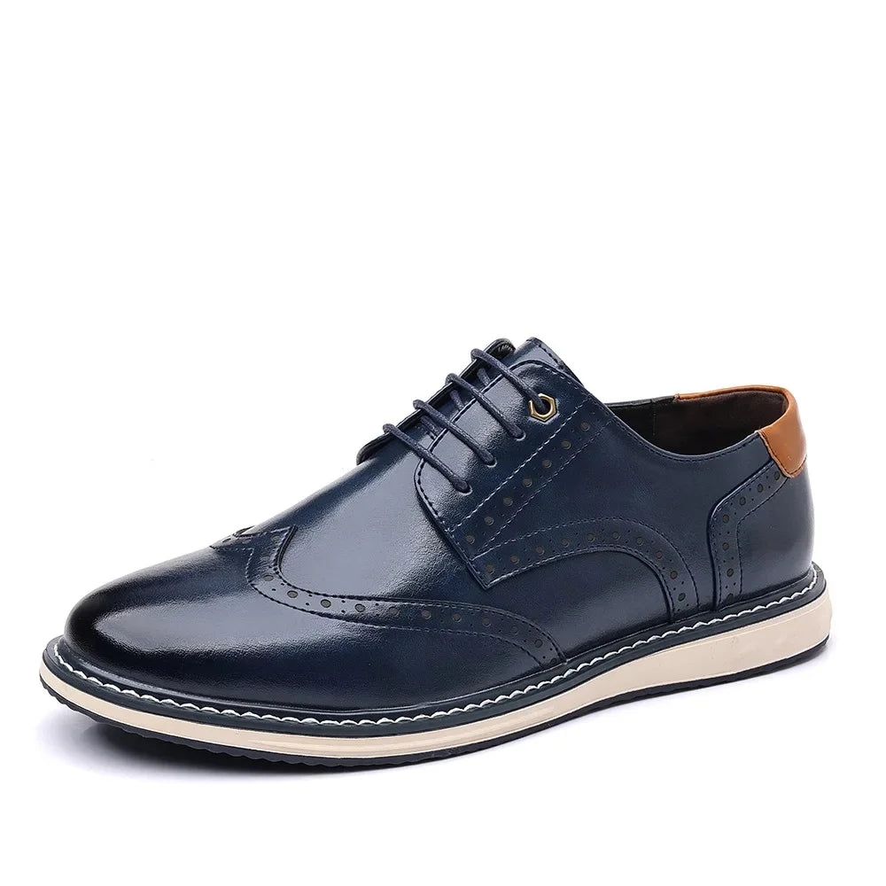 Sapatos Oxford elegantes em pele