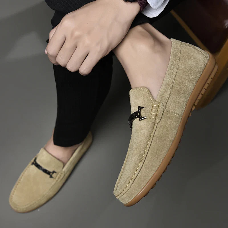 Mocassins de condução em camurça