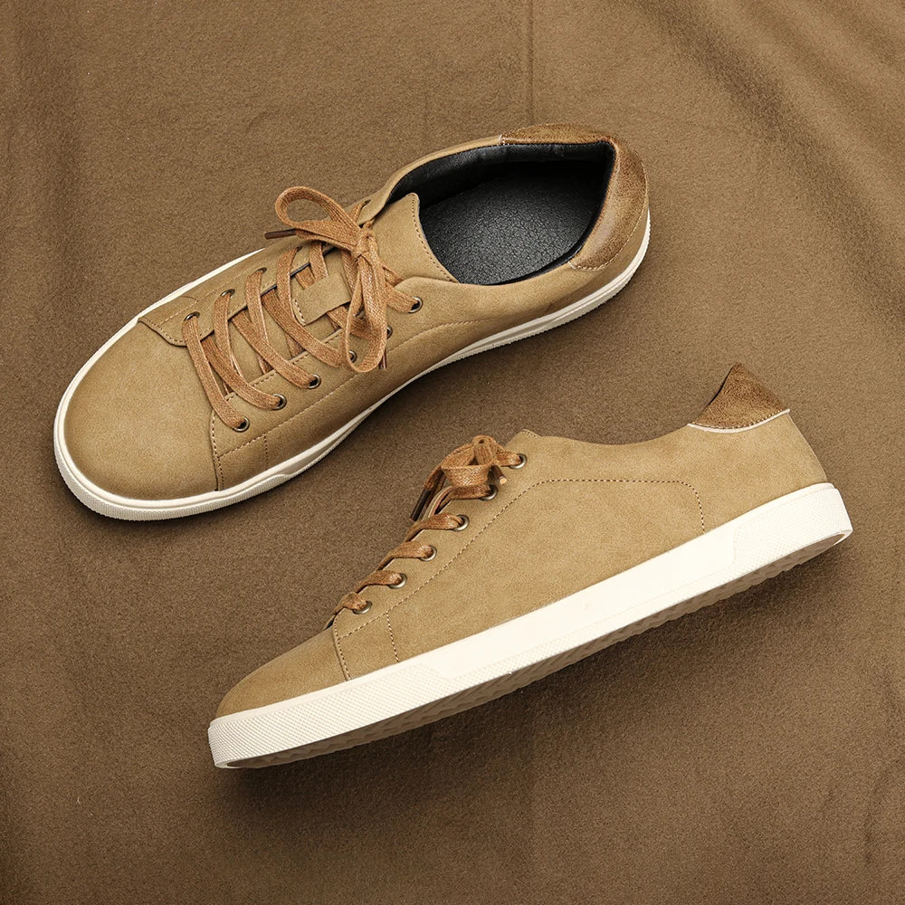 Sapatos de couro elegantes
