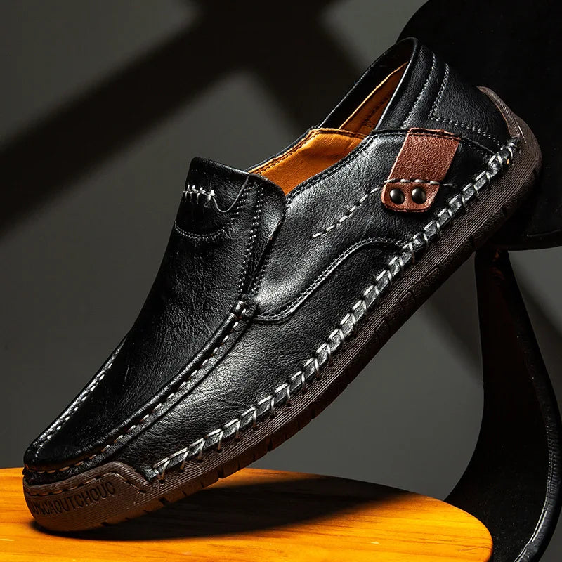 Sapatos masculinos de couro