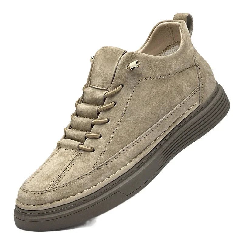 Sapatos de couro elegantes