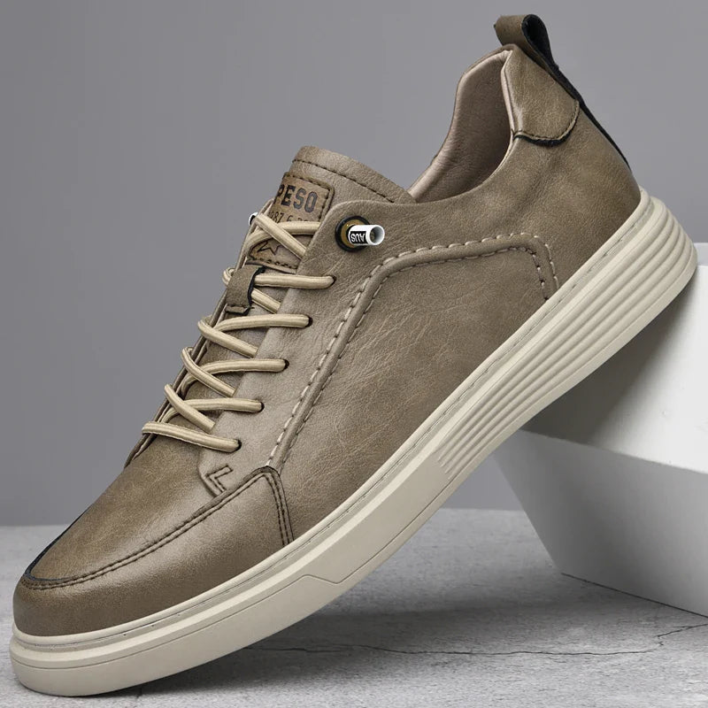 Sapatos elegantes de couro de alta qualidade